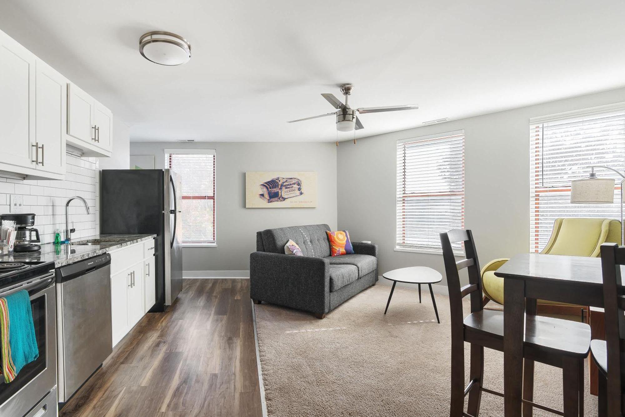 Modern Mass Ave 1Br Apartment With Kitchen Indianapolis Bagian luar foto