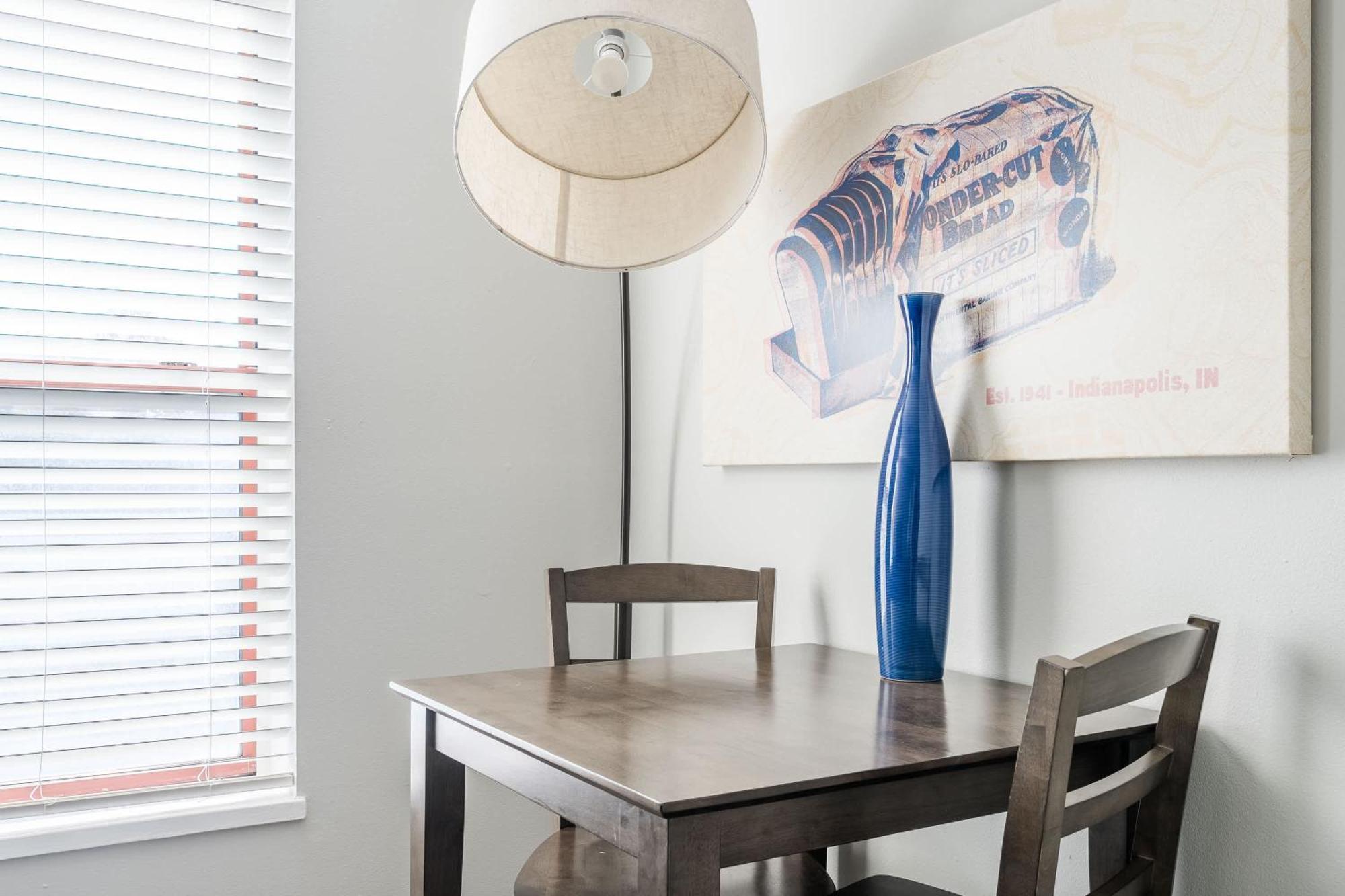 Modern Mass Ave 1Br Apartment With Kitchen Indianapolis Bagian luar foto
