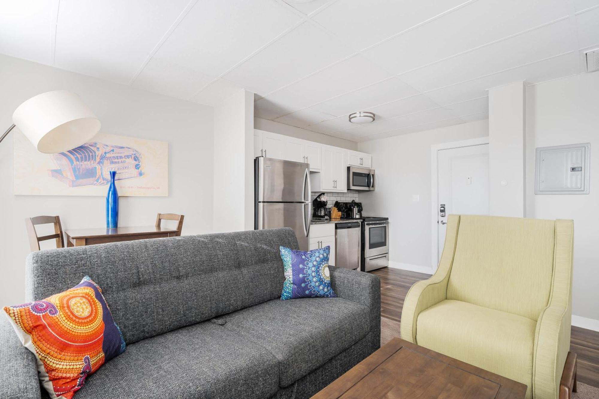 Modern Mass Ave 1Br Apartment With Kitchen Indianapolis Bagian luar foto
